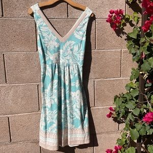EUC Tommy Bahama Seneca Cross Back Dress Midi V-Neck Tropical Size Medium Blue